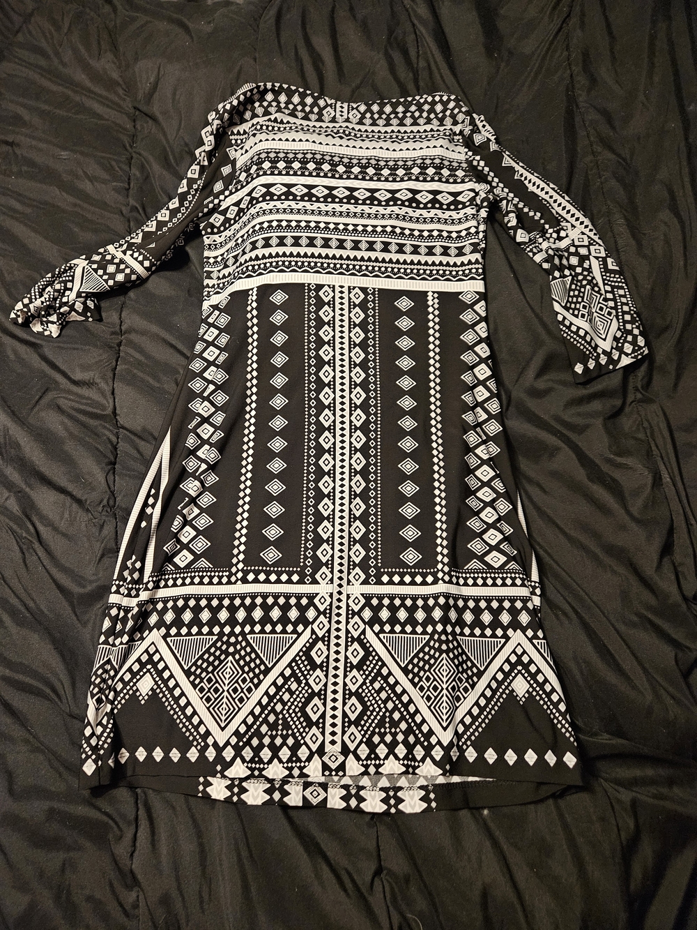 ECI Black and White Geometric Midi Dress